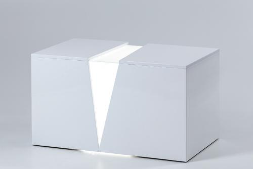 illuminated white bench_5